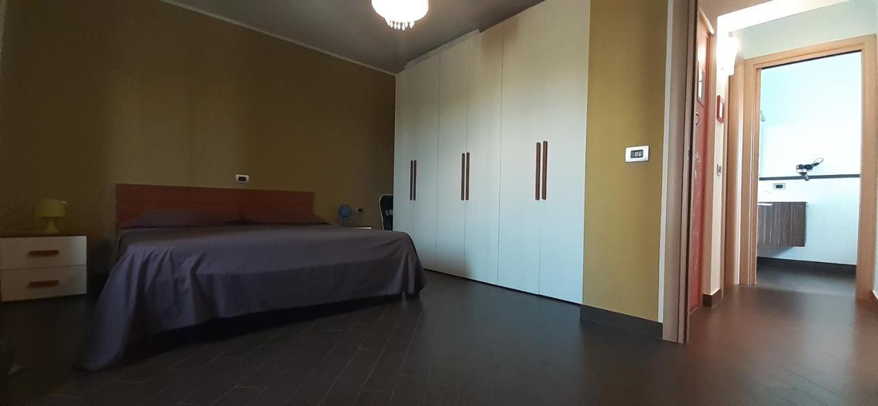 Villa 8 Via V. Monti à Loiri Porto San Paolo Extérieur photo